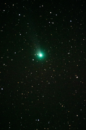Yep, that's a comet all right.